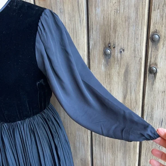 Alice & Olivia - Picture 5 of 16